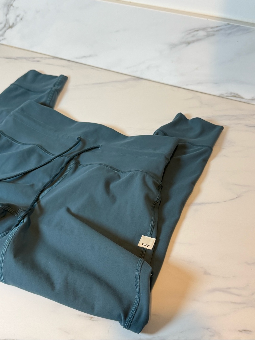 Vuori blue daily legging - Picture 4 of 5